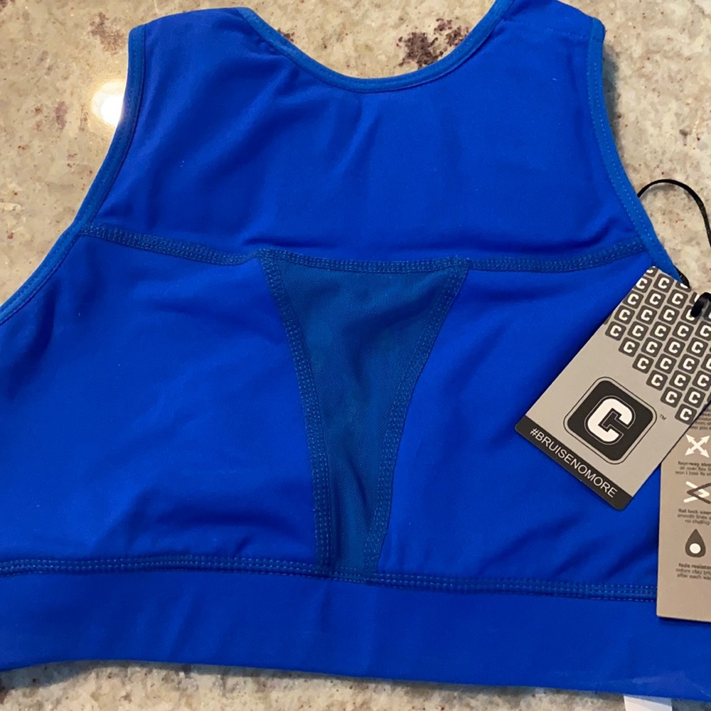 Chestee Size 6 - pretty blue never worn